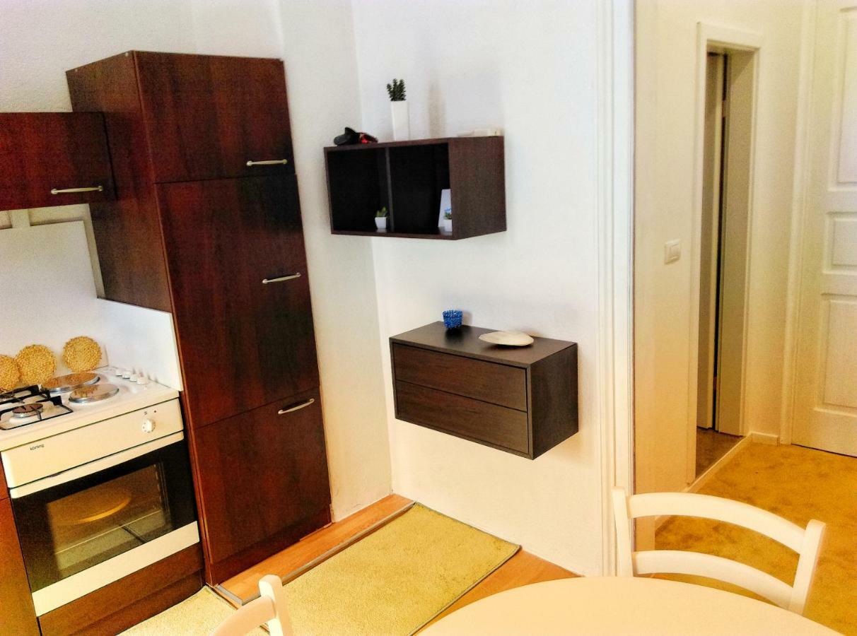 Chincha Apartment Пула Екстериор снимка