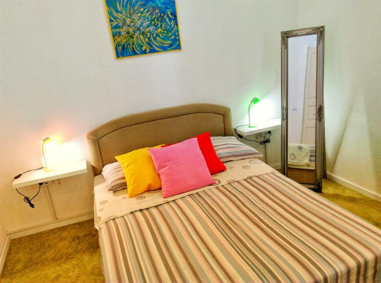 Chincha Apartment Пула Екстериор снимка